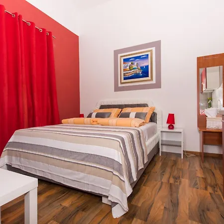 202 Stil Apartment *